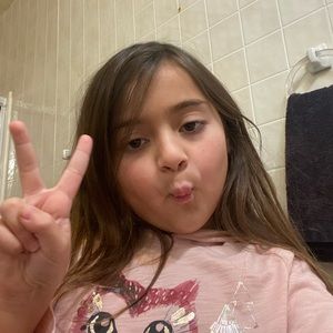 Meet your Posher, Wendy